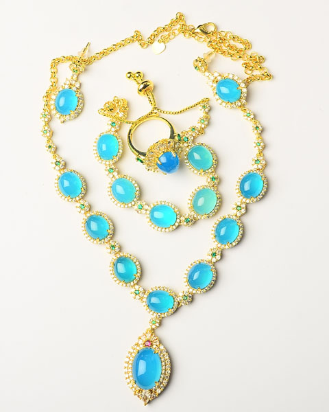 斯里兰卡克莱因蓝套链