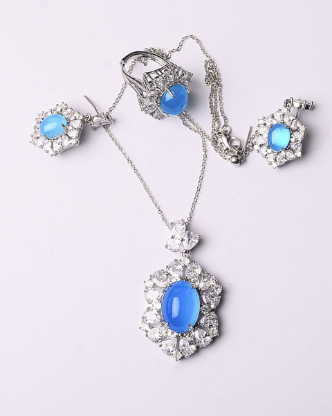 斯里兰卡皇家蓝·套装